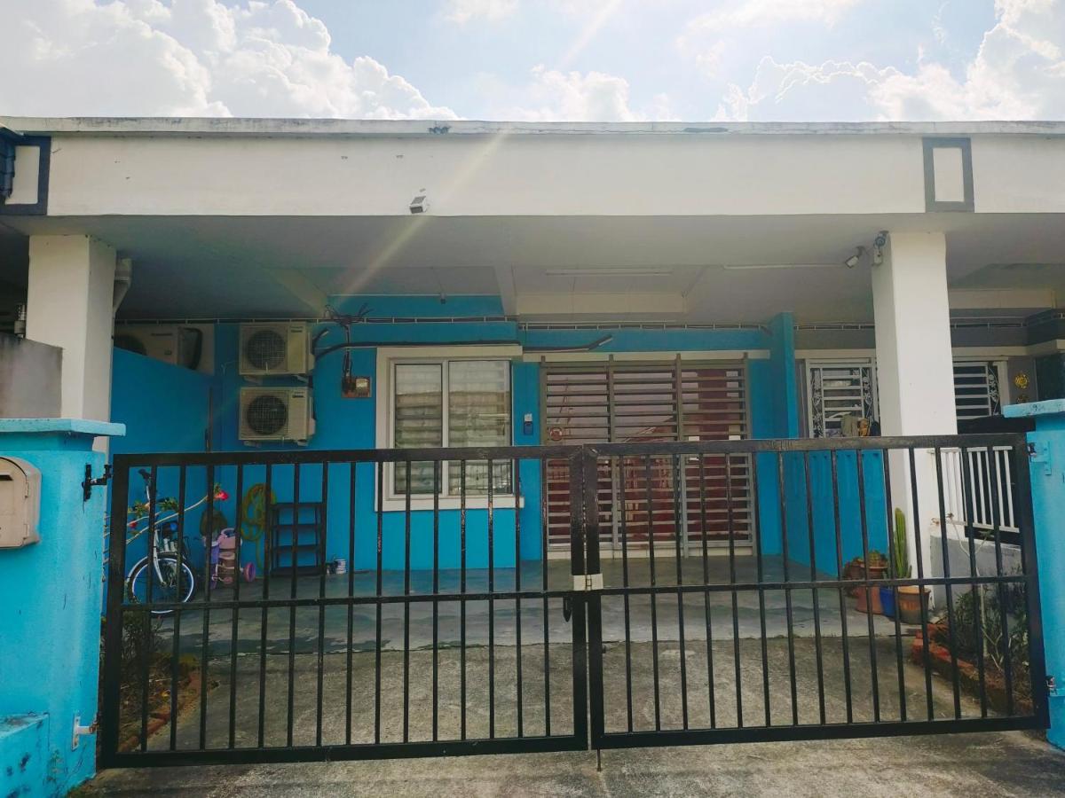 Hanaa Homestay Meru Ипох Экстерьер фото
