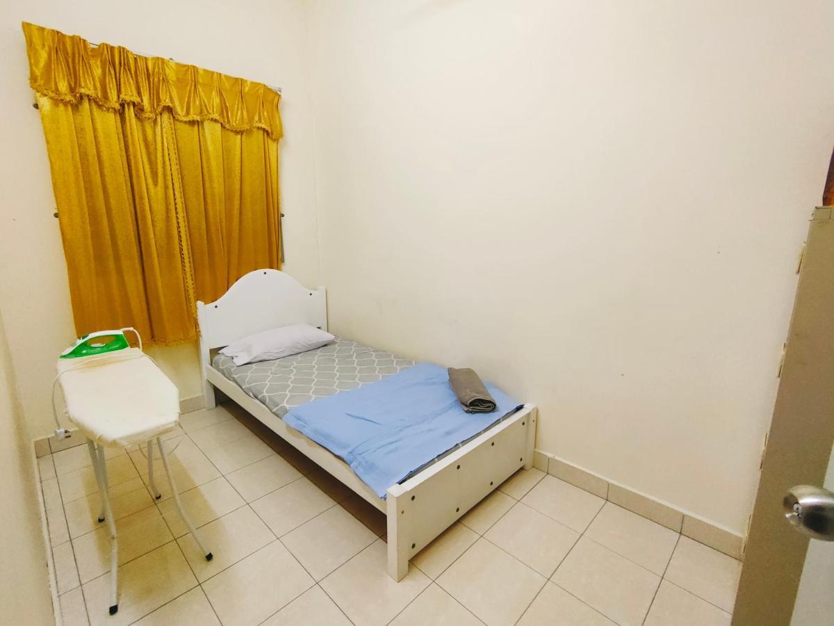 Hanaa Homestay Meru Ипох Экстерьер фото