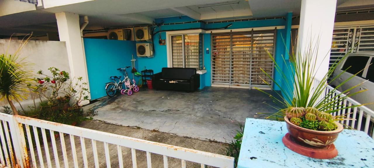 Hanaa Homestay Meru Ипох Экстерьер фото