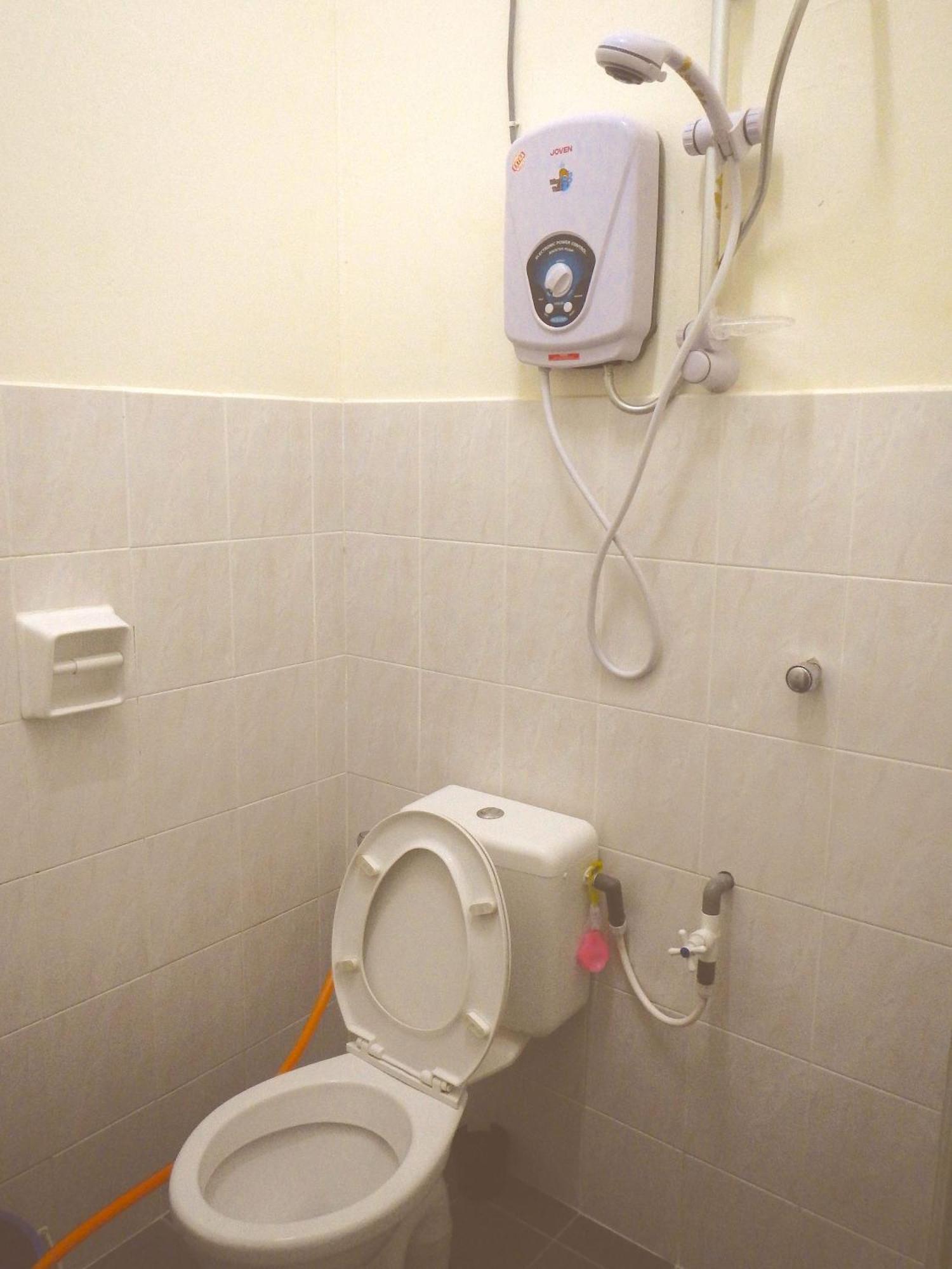 Hanaa Homestay Meru Ипох Экстерьер фото